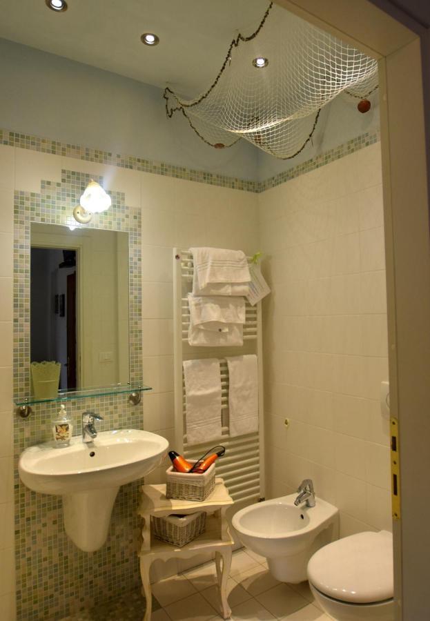 Villa Le Fate Dimora Di Charme Con Piscina 라찌제 외부 사진
