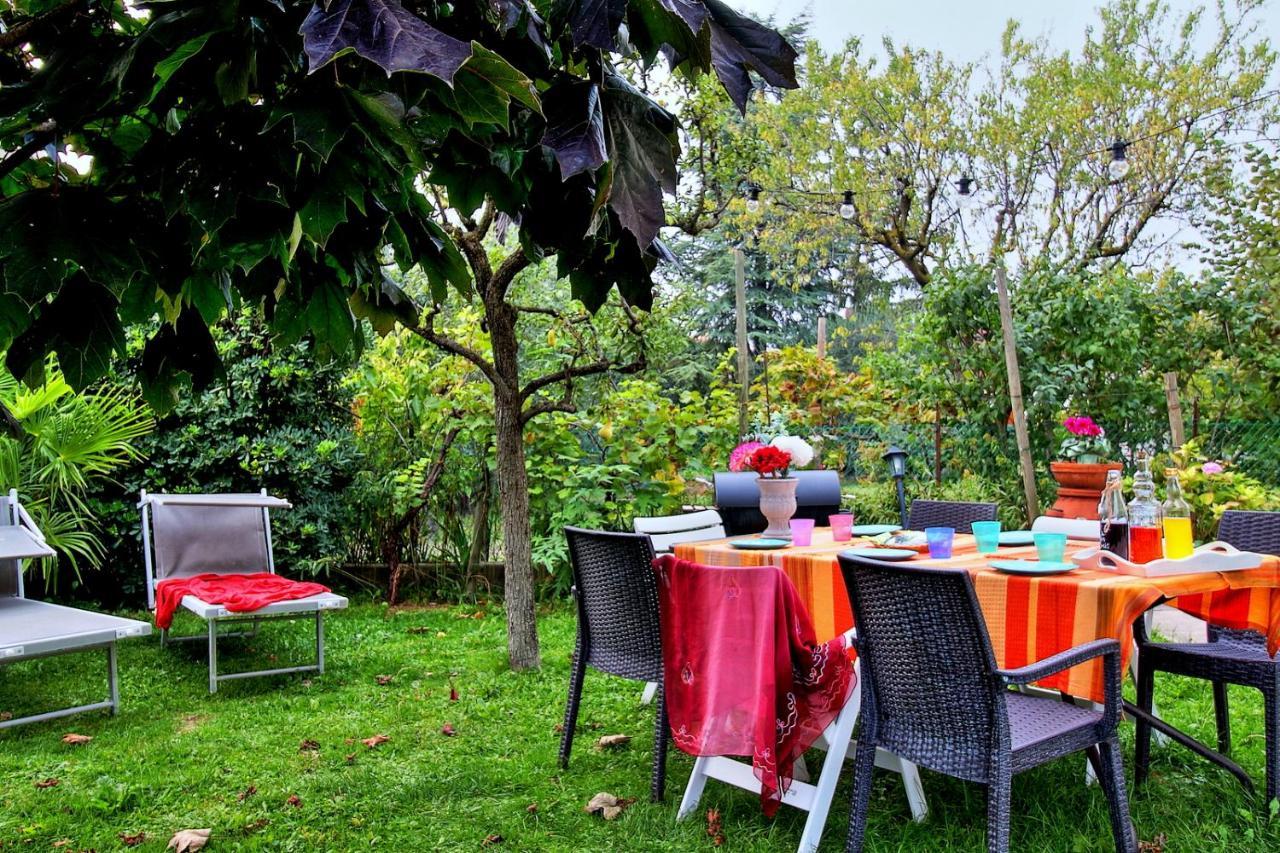 Villa Le Fate Dimora Di Charme Con Piscina 라찌제 외부 사진